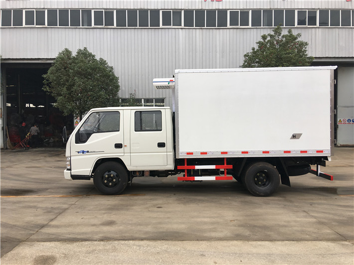 江铃顺达双排（3.4米）冷藏车