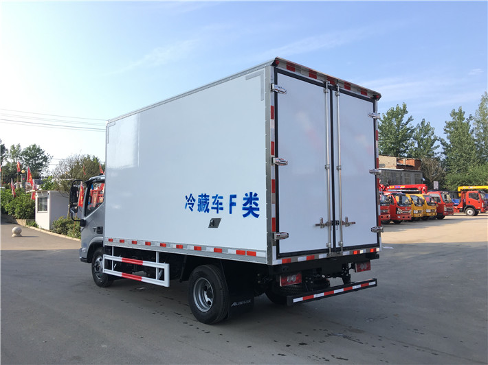 福田欧马可S3（4.2米）冷藏车
