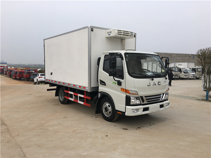 江淮骏铃V5（4.2米）冷藏车