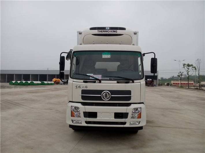 东风天锦（7.6米）冷藏车