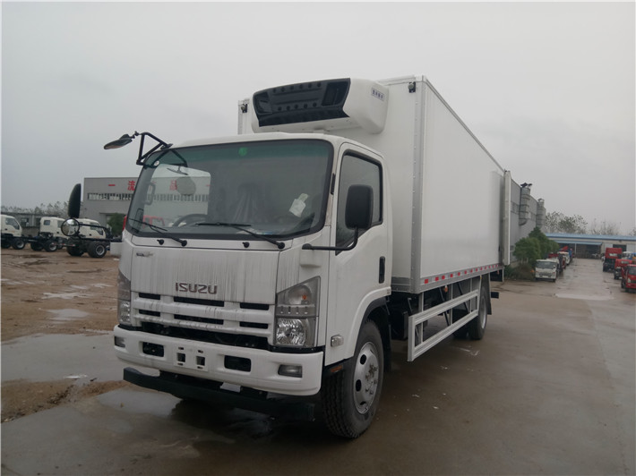 庆铃五十铃700P（6.8米）冷藏车