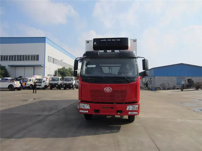 （国六）解放J6L 6米8冷藏车