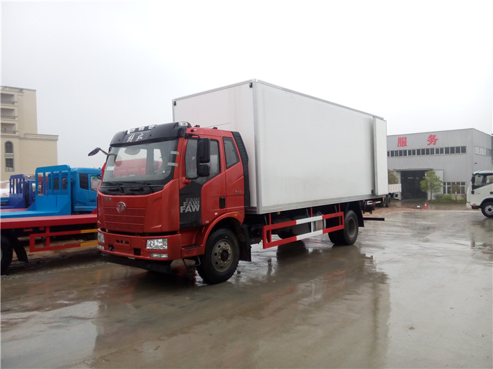 （国六）解放J6L 6米8冷藏车