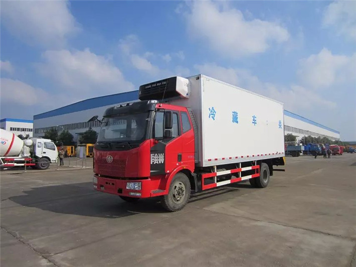 （国六）解放J6L 6米8冷藏车