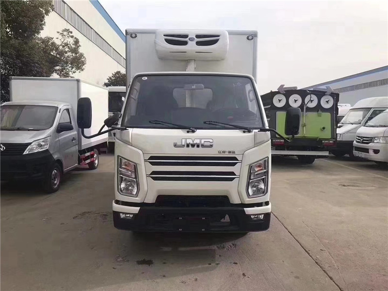 江铃顺达4.2米冷藏车
