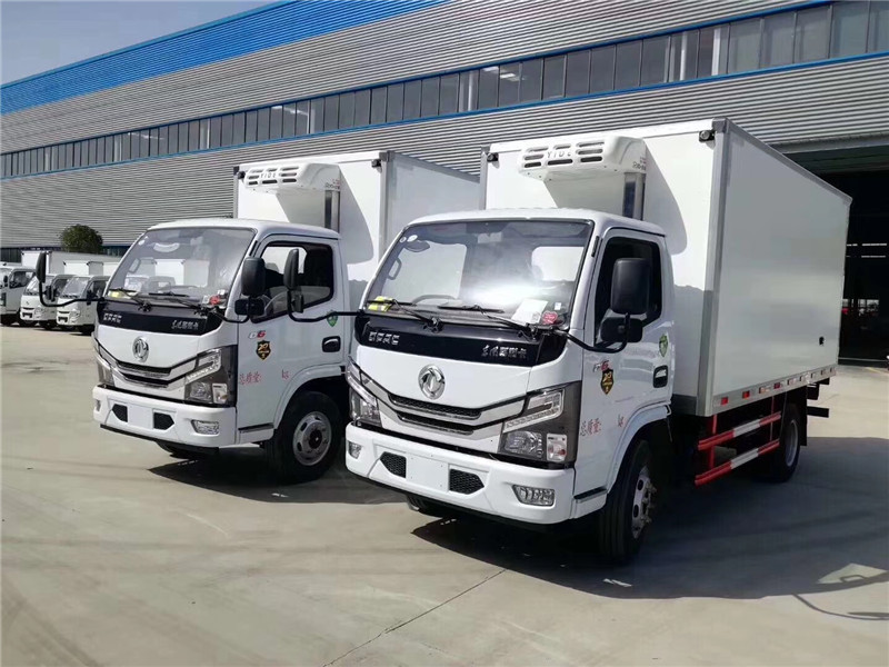 东风多利卡4.2米冷藏车