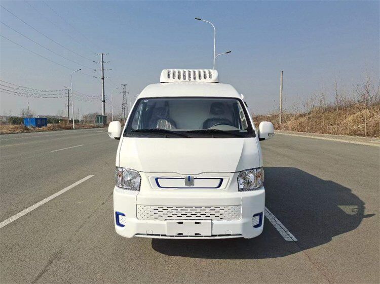 吉利新能源纯电动面包冷藏车