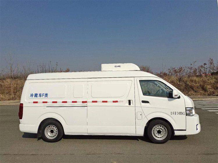 吉利新能源纯电动面包冷藏车
