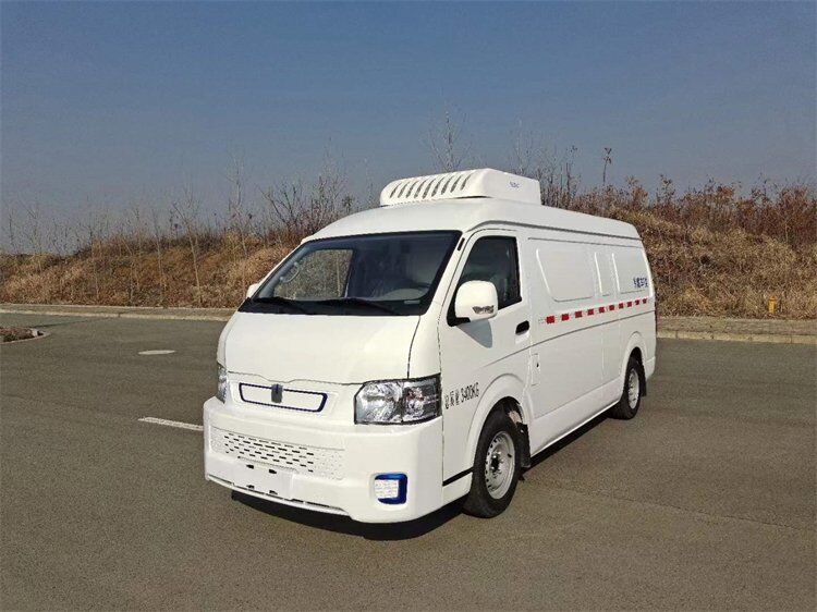 吉利新能源纯电动面包冷藏车